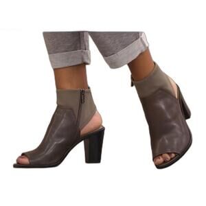 Donald J. Pliner Kleo Open Toe Ankle Cuff Leather Sandal Bootie Size 9.5